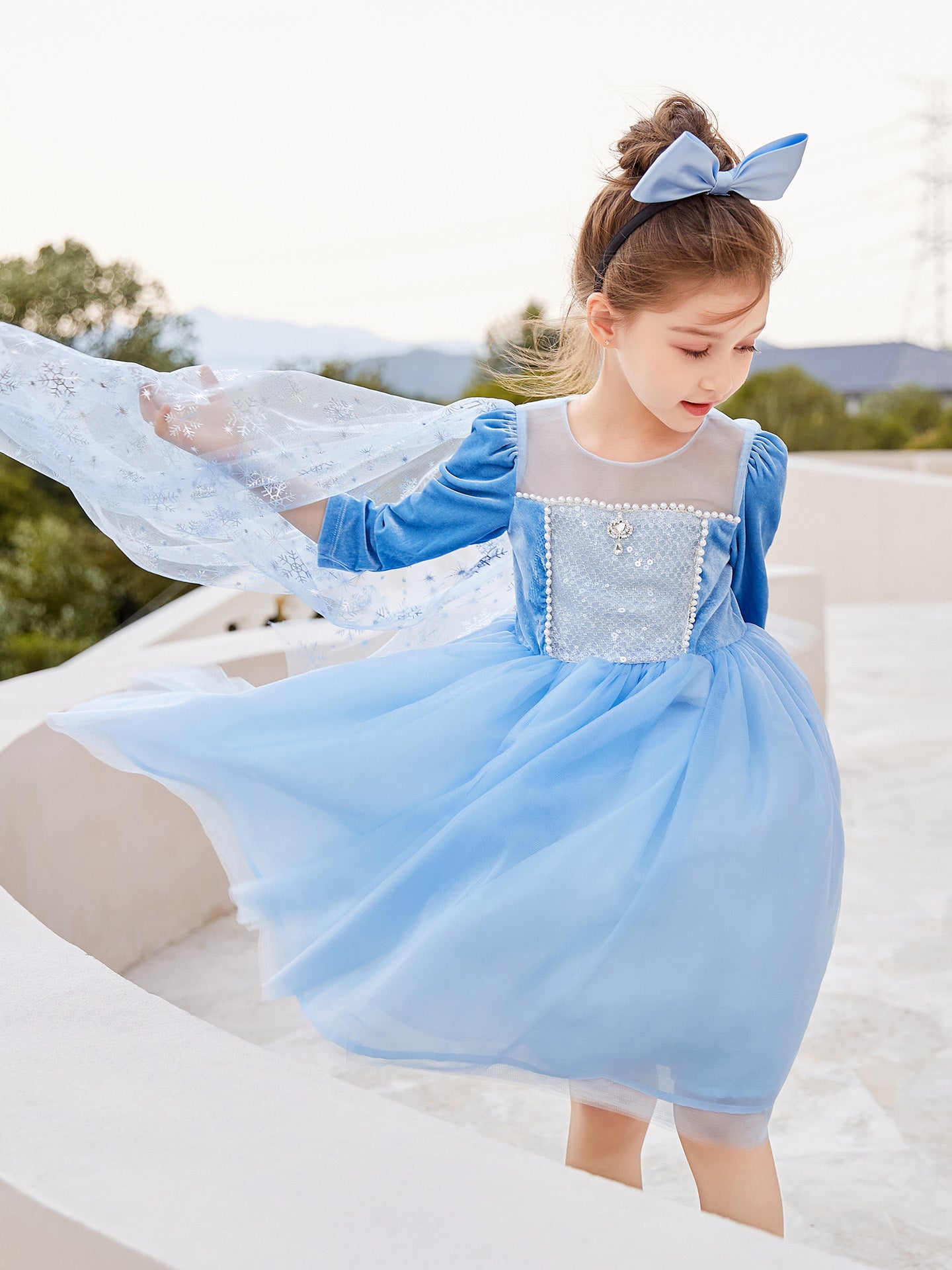 Girls' Winter Princess Dress with Snowflake Cape