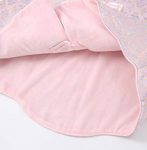 Smooth inner lining and clean hem finish